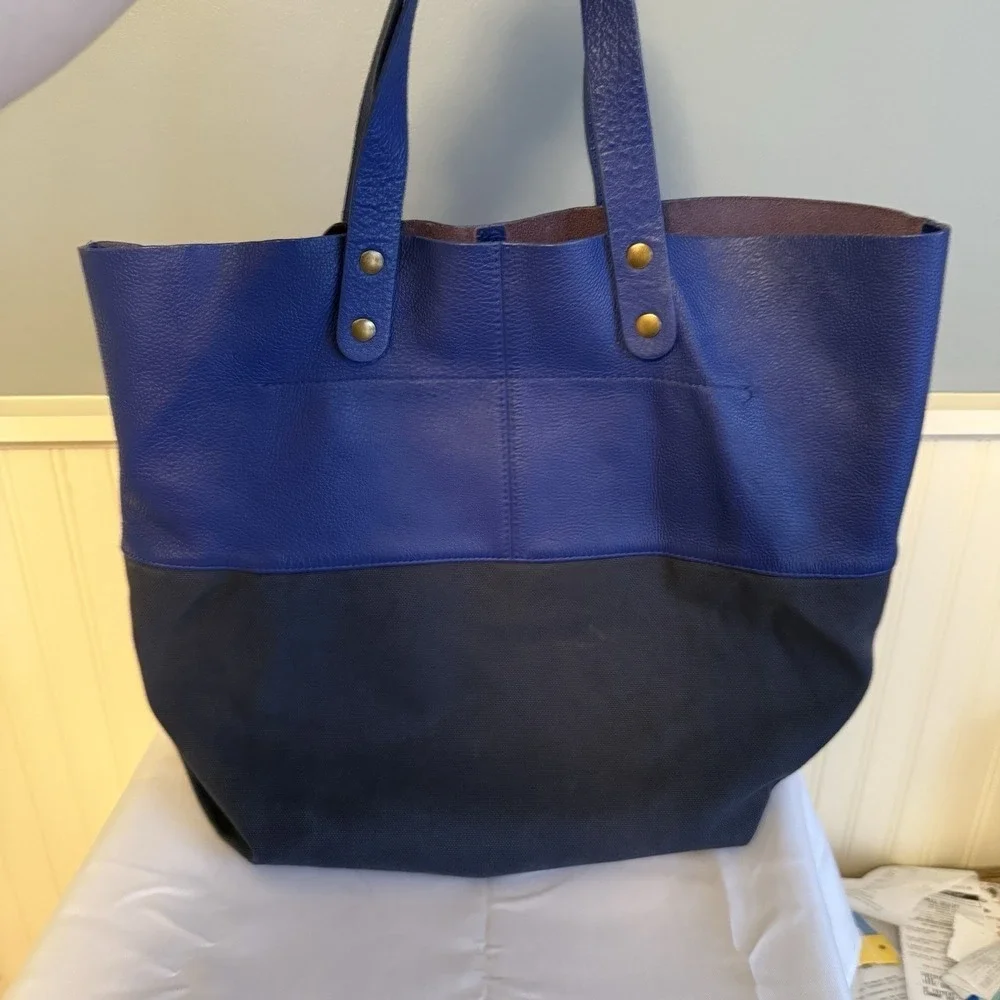 The Unbranded Brand royal blue